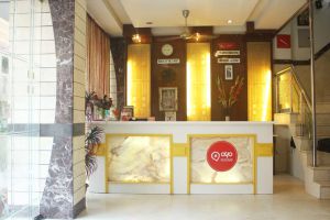 Recepción de Oyo Rooms, en Multani Dhanda (Nueva Delhi). Recepción de Oyo Rooms, en Multani Dhanda (Nueva Delhi).