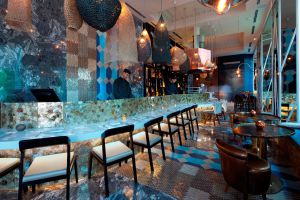 La Lonja del Mar’s raw bar.