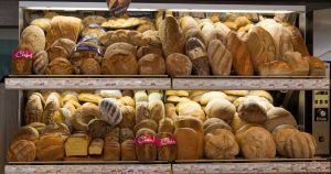 Surtido de panes en Dinara, el mejor horno de Zagreb.
