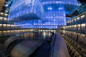 Vista de La Gran Lámpara, en el Centro Cultural Kirchner, en Buenos Aires.