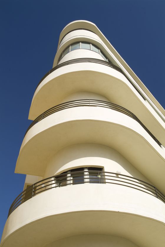 Edificio racionalista en Tel Aviv.