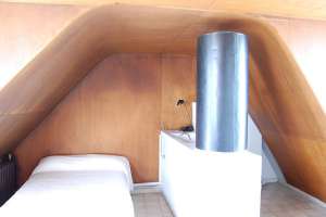 Dormitorio del apartamento de Le Corbusier en el edificio Molitor (construido por él), en Boulogne-BIllancourt.