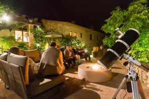 Observación telescópica en el hotel Torre del Visco, en la provincia de Teruel.