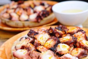 15 ciudades españolas y sus platos típicos