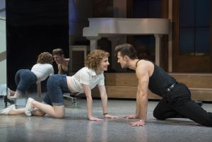 Los protagonistas del musical 'Dirty Dancing'.