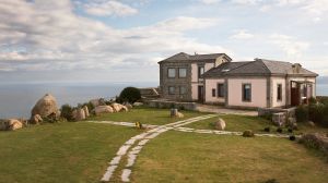Hotel Semáforo de Bares, en la costa de A Coruña.