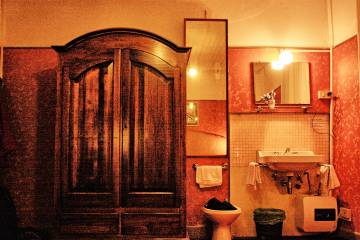 Baño comunitario en una pensión de Venecia.