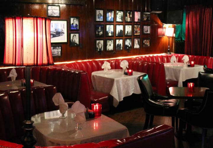 Mesas del restaurante Smoke House, en Los Ángeles. Mesas del restaurante Smoke House, en Los Ángeles.