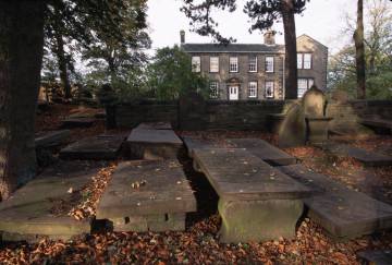 Vista de la casa familiar de las hermanas Bronte, en Haworth (Reino Unido).