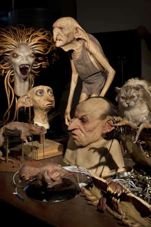 Máscaras y criaturas de las películas de Harry Potter en los estudios de grabación a las afueras de Londres.