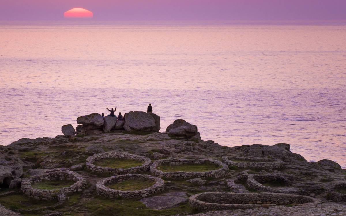 ¿Conoces la historia de estas 15 playas españolas?