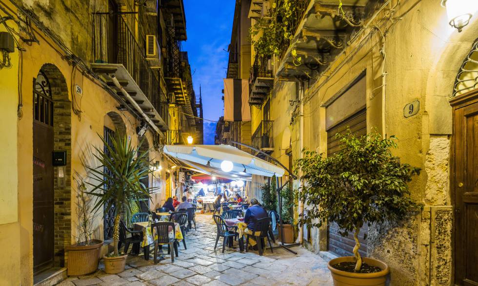 Restaurantes en Via Orologio, en Palermo.