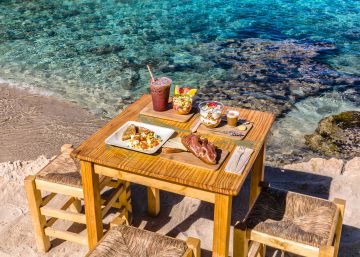 Relajación total en una calita ibicenca