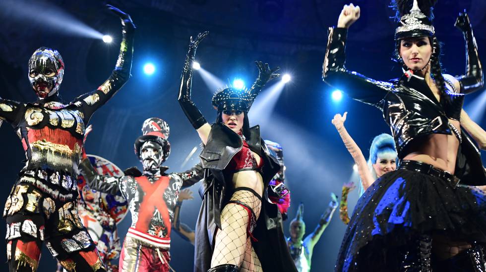'The One', el espectáculo del cabaré Friedrichstadt-Palast en Berlín, con vestuario de Jean Paul Gaultier.