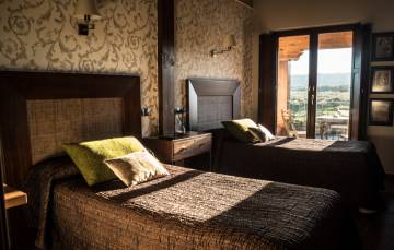 Habitación del hotel Cildá, en Aguilar de Campoo.