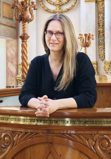 Mónica Unikel.