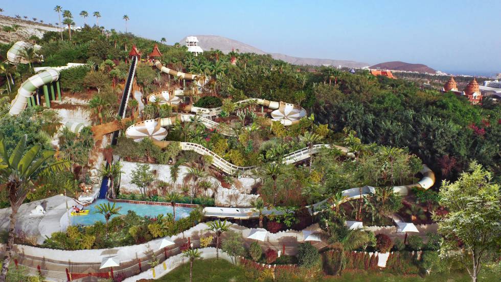 La montaña rusa acuática Singha, en el Siam Park (Tenerife).