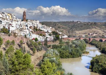 Montoro, entre el río y la sierra Montoro, entre el río y la sierra