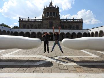 Visitantes en una exposición reciente en el Hospicio Cabañas, en Guadalajara (México).