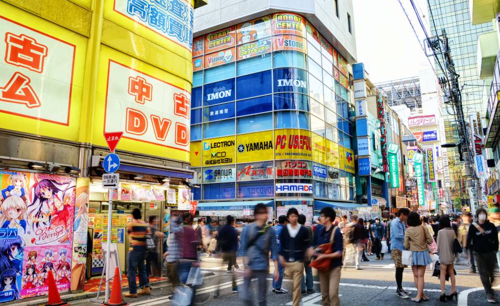 Una calle de la zona de Akihabara, en Tokio.