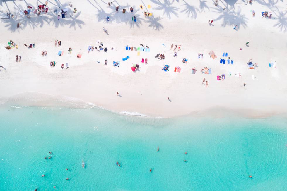 Vista aérea da praia tailandesa de Haad Rin.
