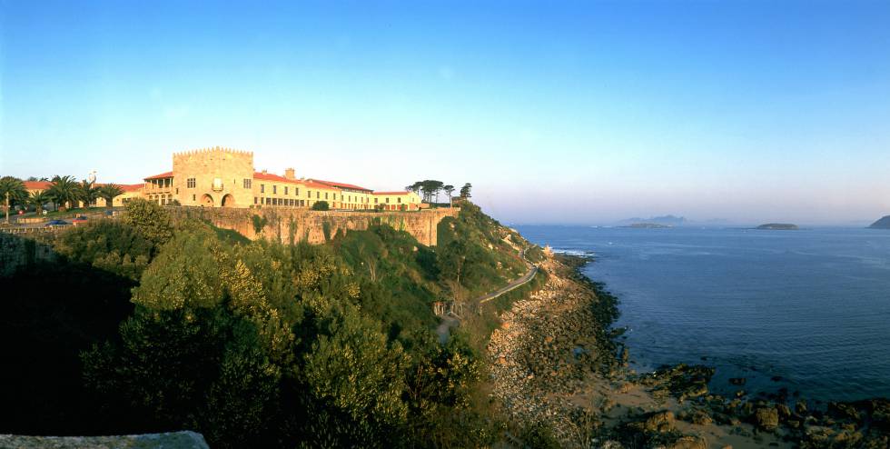 El parador de Baiona (Pontevedra), al sur de las Rías Baixas, en la península de Monterreal.