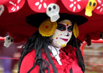 Dos maneras de vivir el Día de los Muertos