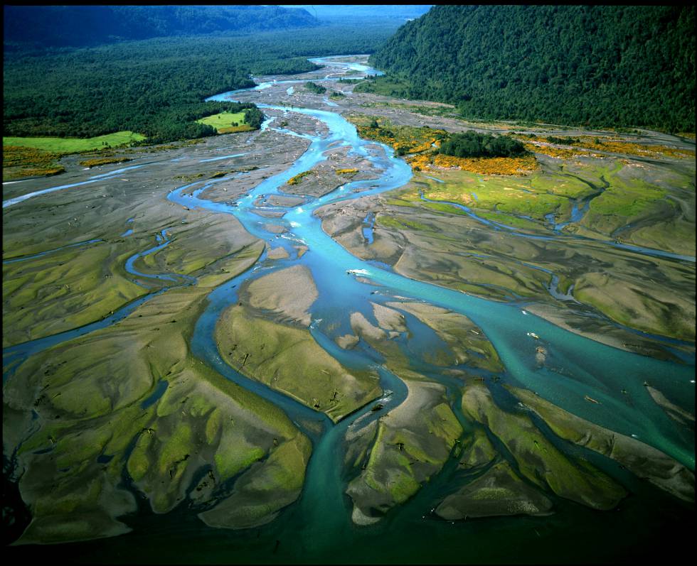 Pumalín y Queulat, naturaleza emocionante al sur de Chile