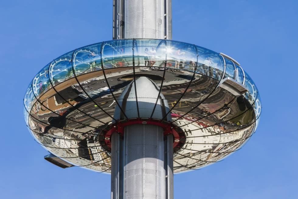 La torre British Airways i360 ofrece una panorámica completa de Brighton y su costa a 162 metros de altura. Está abierta todos los días de la semana y subir cuesta desde 17 euros.