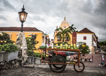 A la luz malva de las seis en Cartagena de Indias A la luz malva de las seis en Cartagena de Indias