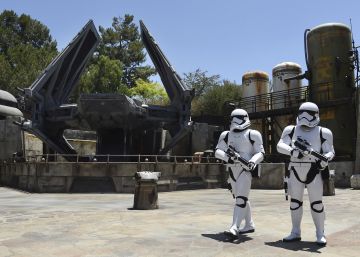O primeiro parque Star Wars da Disney abre suas portas