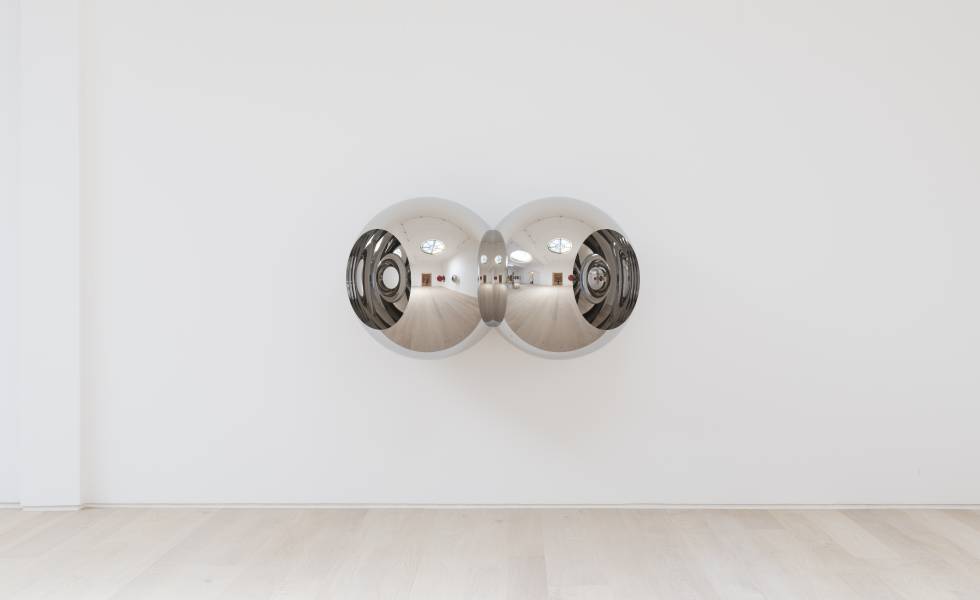 Obra de Anish Kapoor en la galería de arte Pitzhanger Mano, en Londres.