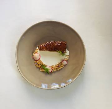 Molleja de ternera glaseada en su jugo, uno de los platos de Sobretablas.