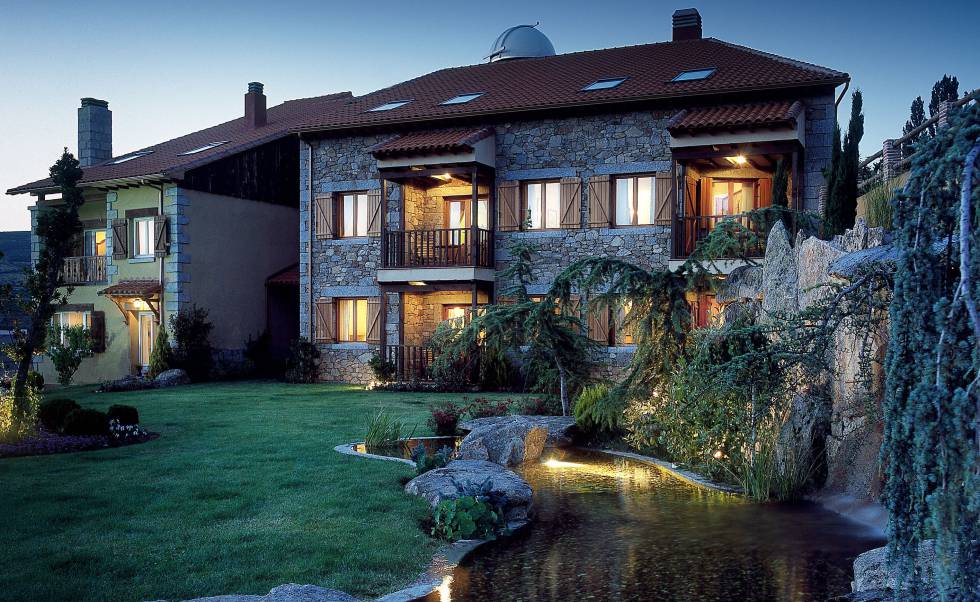 El hotel El Milano Real, en Hoyos del Espino (Ávila).