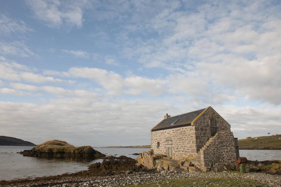 Nesbister Bod, una de las cabañas de pescadores de las Shetland habilitadas como alojamiento.