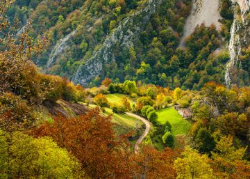 11 pueblos de Asturias en los que perderte este otoño 11 pueblos de Asturias en los que perderte este otoño
