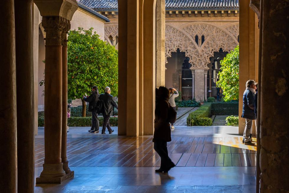 Palacio de la Aljafería, la residencia de verano que Al-Muqtádir, el rey moro de la taifa de Saraqusta, levantó en el siglo XI.
