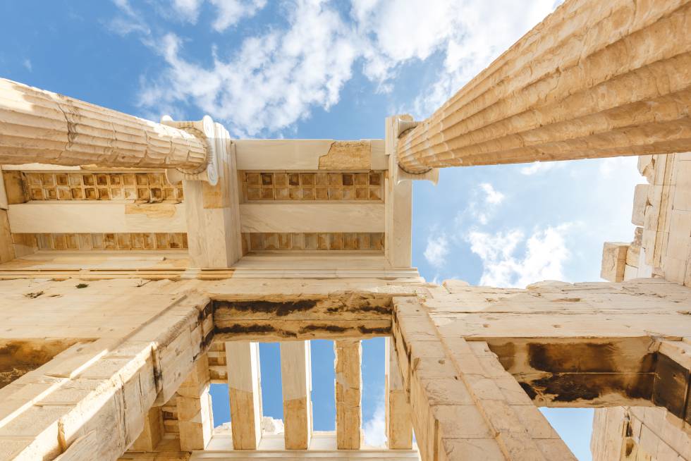 Los Propileos de la Acrópolis de Atenas (Grecia)