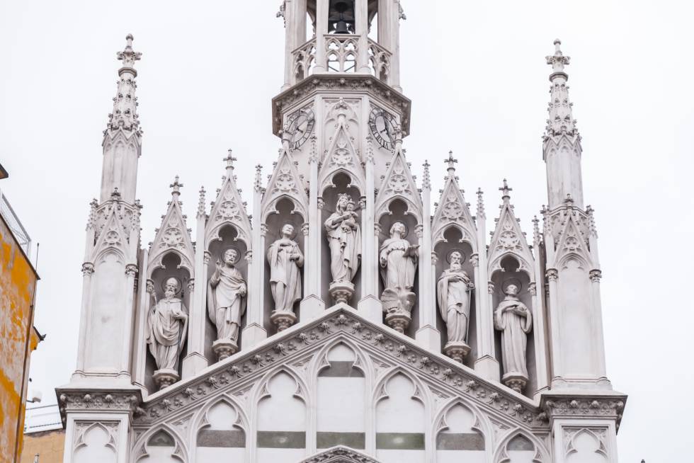 Detalle de la iglesia del Sagrado Corazón del Sufragio.