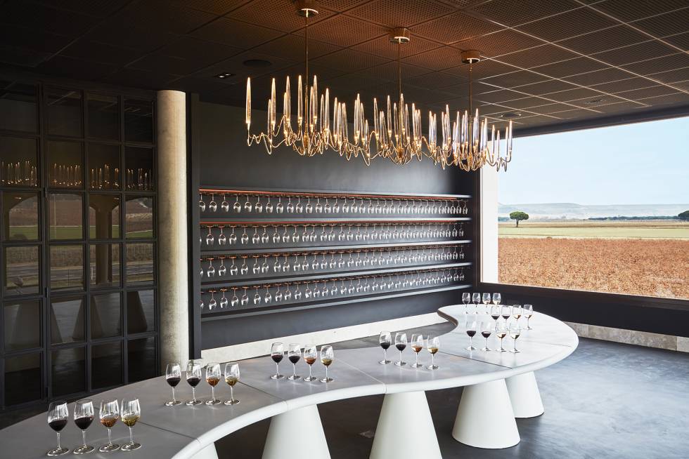 Sala de catas de Bodegas Arzuaga (Valladolid).
