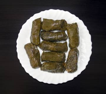 Hojas de parra rellenas de arroz, uno de los clásicos de la gastronomía egipcia.