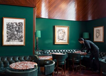 Cuadros colgados en las paredes del Kronenhalle Bar, en Zúrich (Suiza).