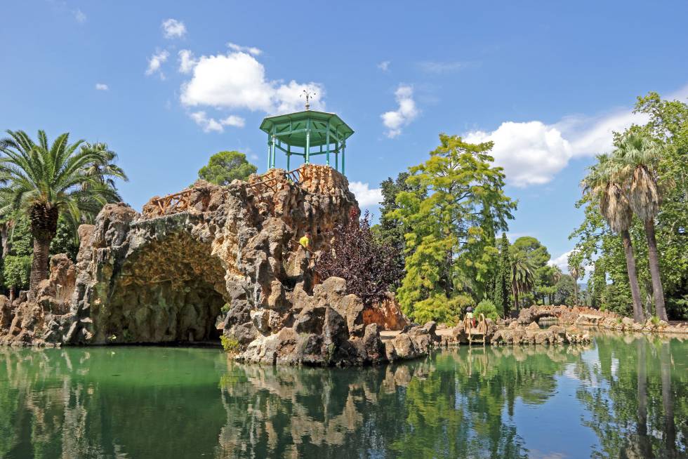 Lago del parque Samà, en la ciudad de Cambrils.