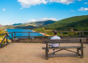 Por la Ruta de los Pantanos: agua, bosques y sinuosas carreteras en la desconocida Montaña Palentina Por la Ruta de los Pantanos: agua, bosques y sinuosas carreteras en la desconocida Montaña Palentina
