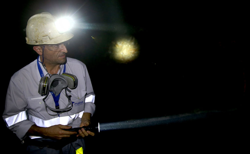 El ingeniero Manuel Martín, en el interior de la mina subterránea de Aguas Teñidas