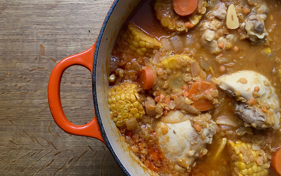 Estofado sureño de maíz y pollo