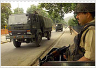 Un ataque contra un autobús militar en Cachemira deja al menos 28 muertos y diez heridos