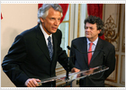 Los sindicatos no logran convencer a Villepin de que retire la reforma laboral