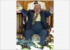 Pinochet festeja sus 91 años asumiendo