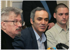 Detenido Kaspárov en Moscú junto con veinte opositores al Kremlin